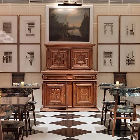 Hotel H10 Casa De La Plata 4*