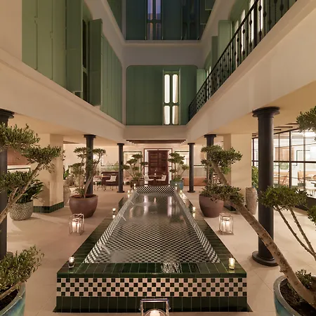 Hotel H10 Casa De La Plata Seville