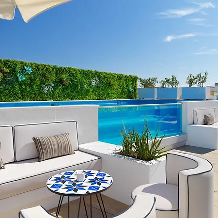 ホテル H10 Casa De La Plata セビリア